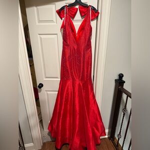 NWT. Sherr Hill. 
Only tried on! Daughter chose something else!